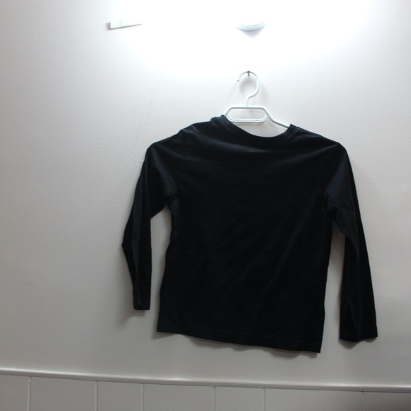 4/ $30 Finest Quality Place  Kids Long Sleeve - Picture 4 of 4